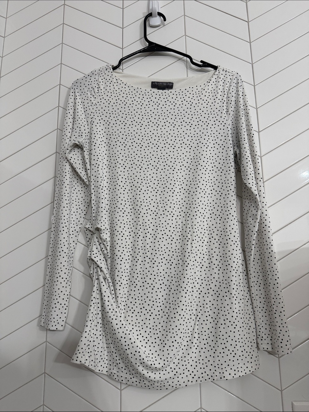 A Pea in the Pod Maternity Polka Dot Long Sleeve Top – Small